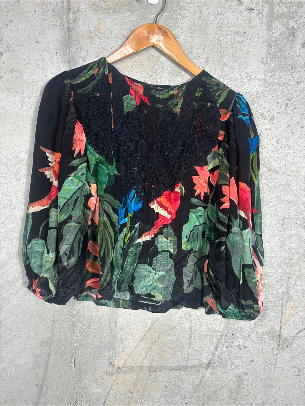 Farm Rio Midnight Macaw Fiesta Black Blouse - Picture 4 of 10
